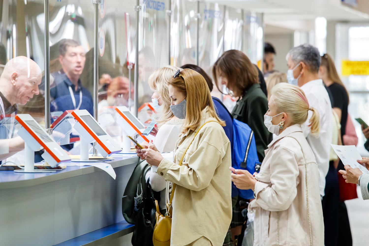 Выставка украшений в москве 2024. CPM выставка. CPM украшения выставка 2022. Выставка СРМ В Москве 2024 в августе. Евразия Питер ярмарки выставки 2022.